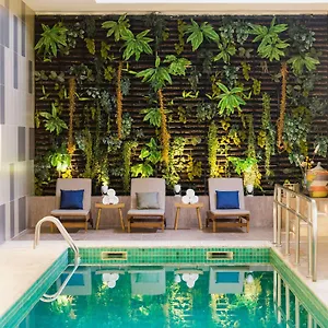 4* Hotel Novotel Airport